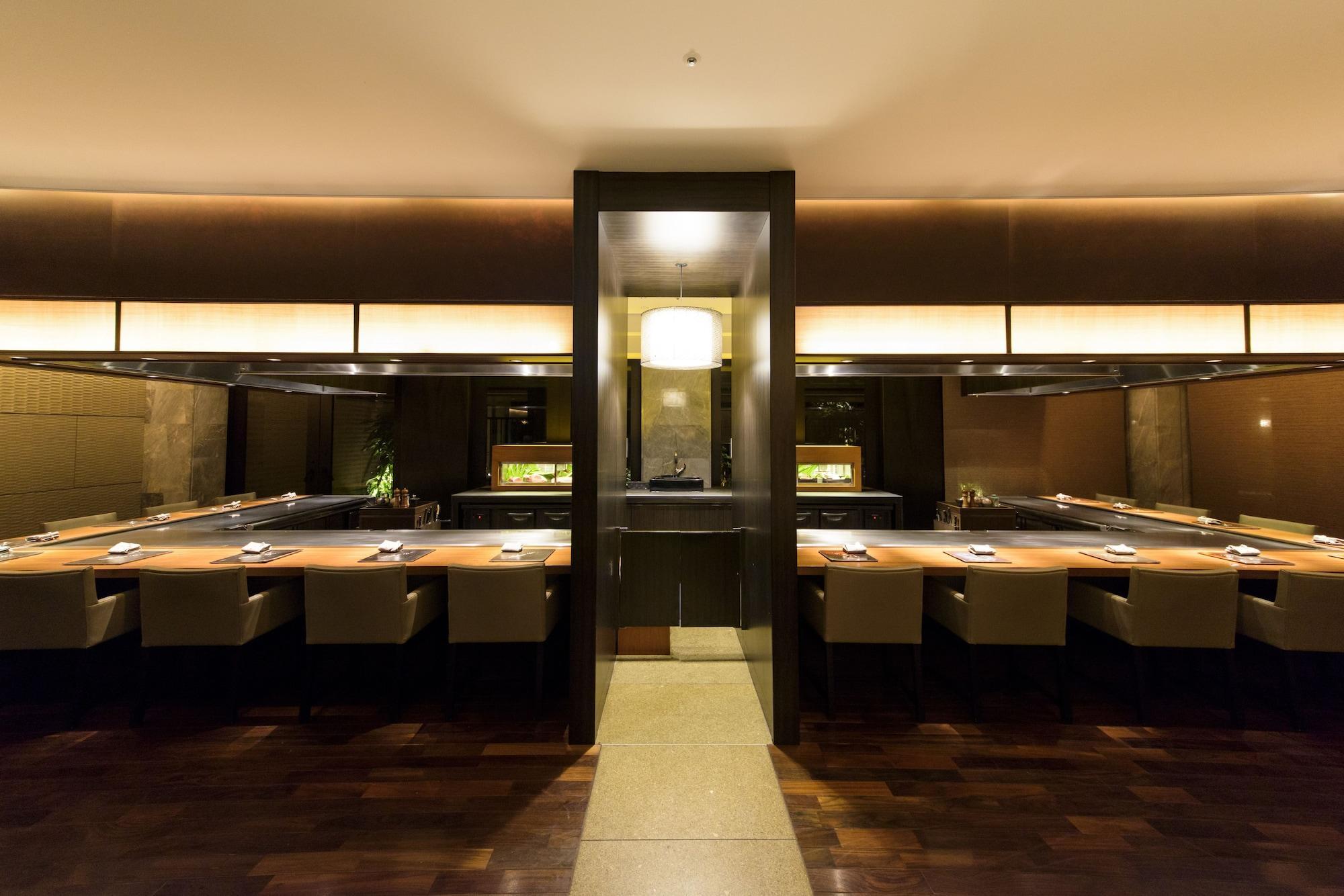Hotel The Ritz-Carlton Okinawa Nago Exterior foto