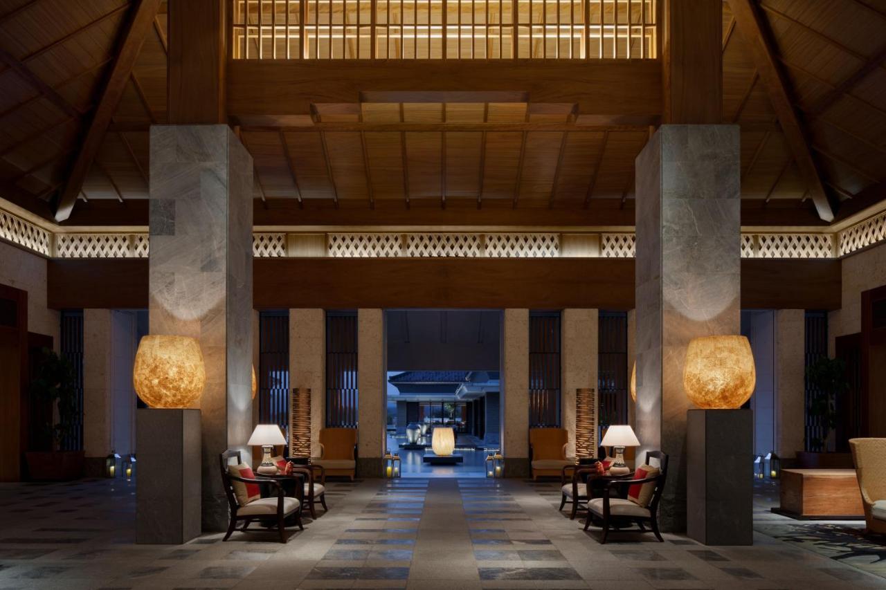 Hotel The Ritz-Carlton Okinawa Nago Exterior foto
