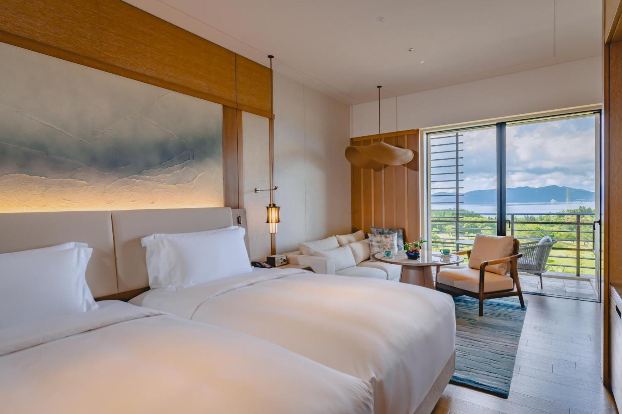 Hotel The Ritz-Carlton Okinawa Nago Exterior foto