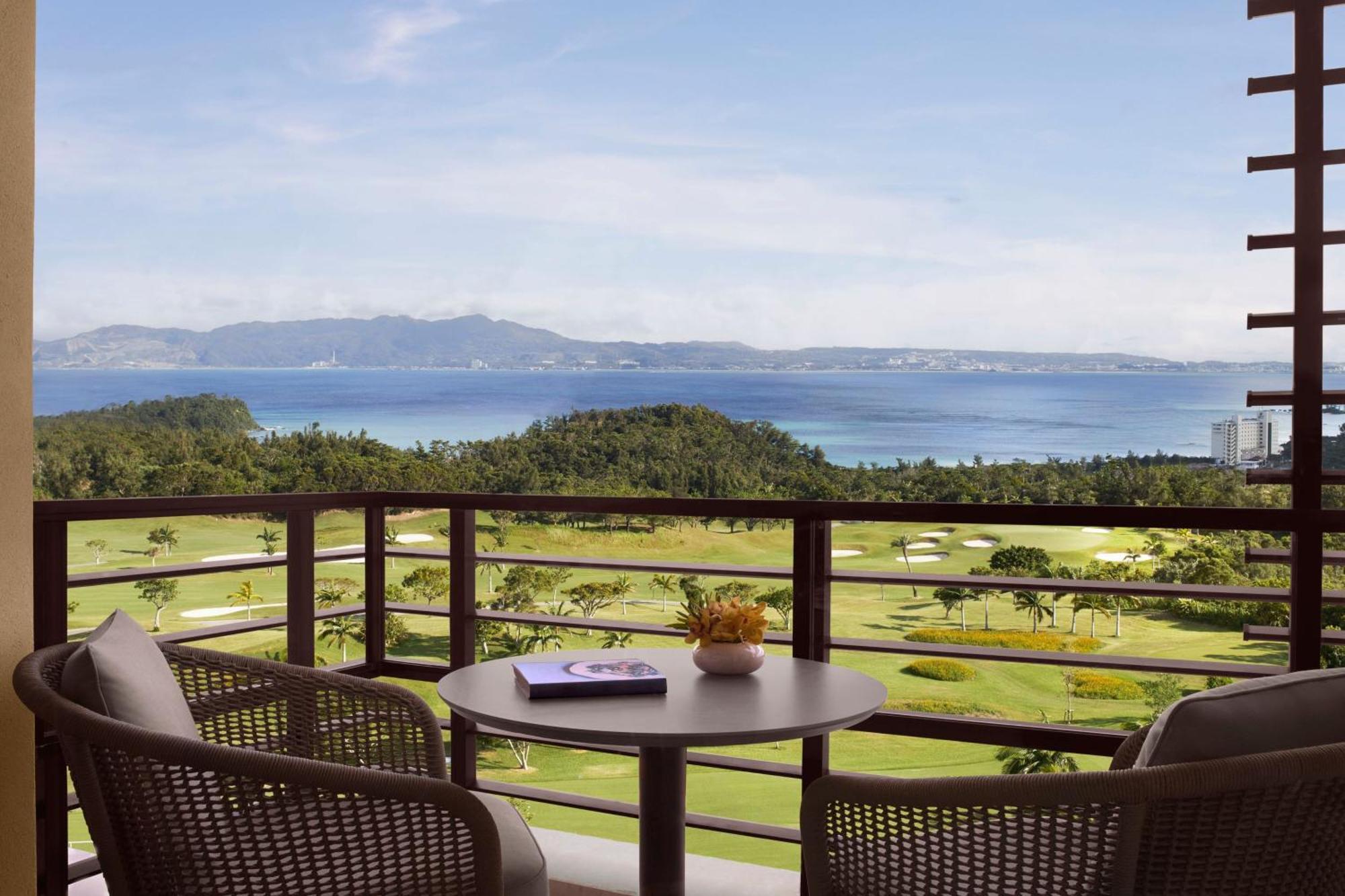 Hotel The Ritz-Carlton Okinawa Nago Exterior foto