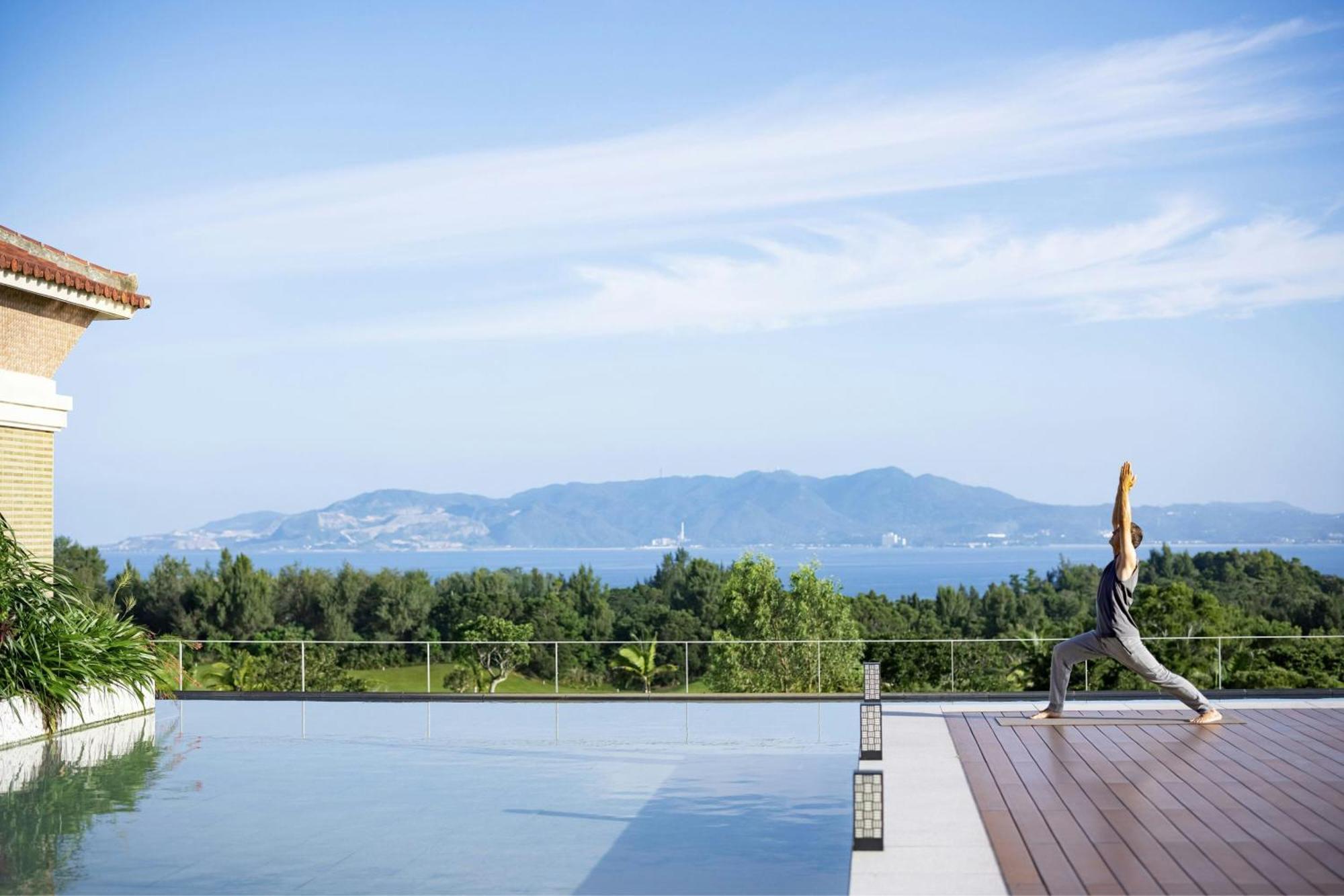 Hotel The Ritz-Carlton Okinawa Nago Exterior foto